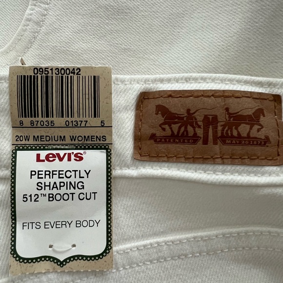 Levi’s Perfectly Shaping 512 Boot Cut White Jeans Women's 20W Medium - Picture 6 of 6
